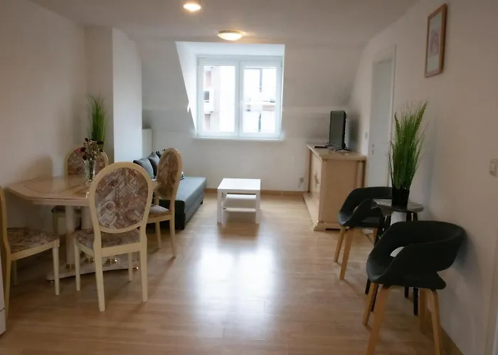 West Side Roses アパート